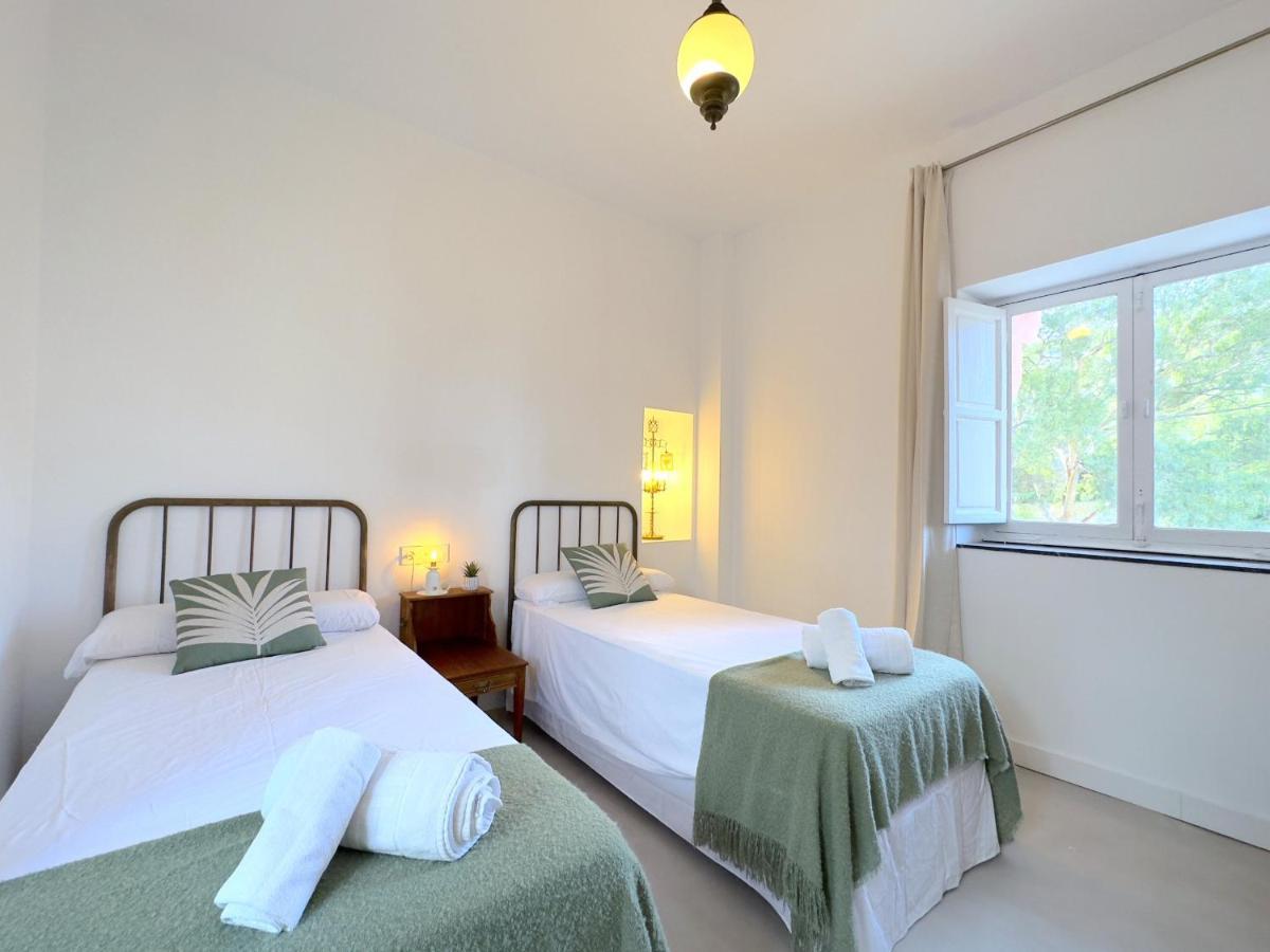 Clavero Three Premium Malaga